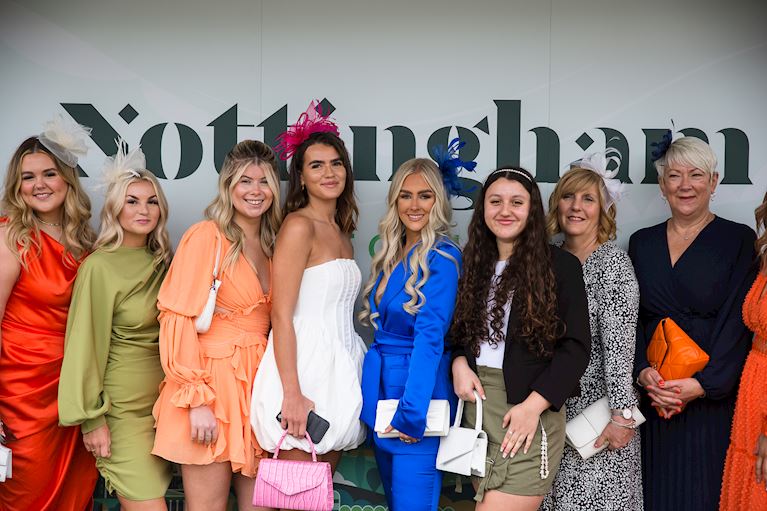 NEWS: EVER-POPULAR LADIES DAY RETURNS ON MAY 11TH WITH FABULOUS PRIZES ON OFFER FOR STYLE AWARDS