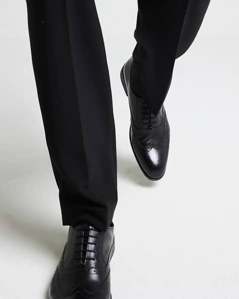 Black Leather brogue shoes (1).jpg