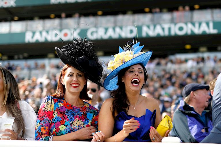 Racegoers_Day_1 (1).jpg