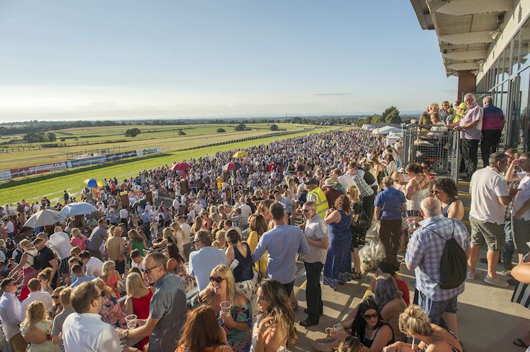 Finding the racecourse and what's in the area